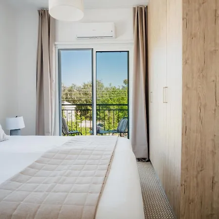 Sanders White Mountain Spacious 5-bedroom With Private Pool * Tala